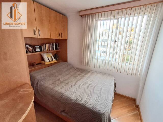#903 - Apartamento para Venda em Curitiba - PR