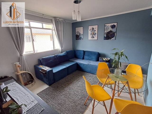 #906 - Apartamento para Venda em Curitiba - PR