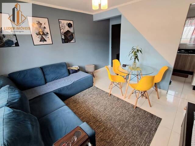 #906 - Apartamento para Venda em Curitiba - PR