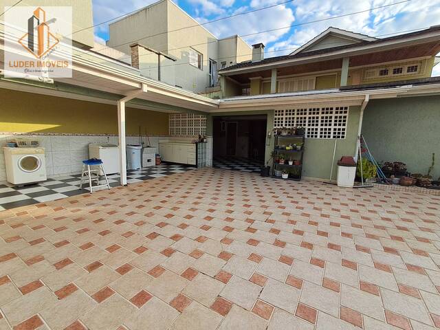 #945 - Casa para Venda em Curitiba - PR - 2