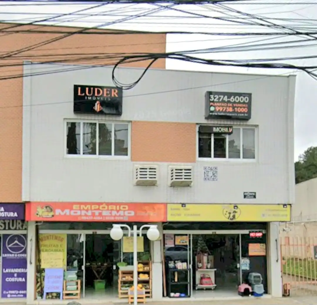 Fachada da Imobiliária Luder Imóveis, na Rua Nelson Ferreira da Luz, Campo Comprido, Curitiba